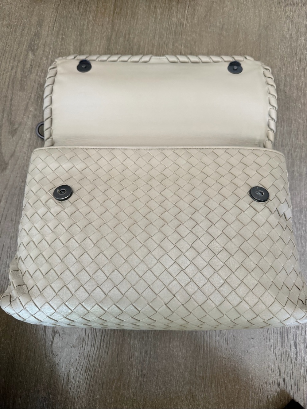 Authentic Bottega Veneta -Olimpia Woven Leather Shoulder Bag in Light Taupe - Picture 8 of 15